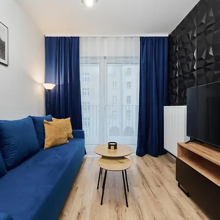 Nowa Manufaktura Krzyki By Renters 브로츠와프