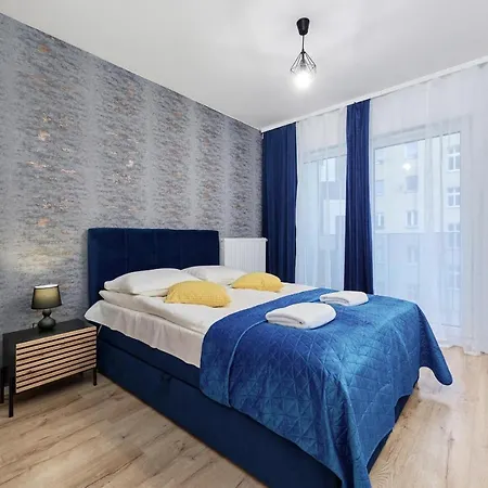 Nowa Manufaktura Krzyki By Renters * 브로츠와프