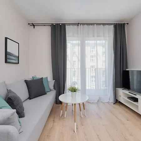 아파트 Nowa Manufaktura Krzyki By Renters 브로츠와프