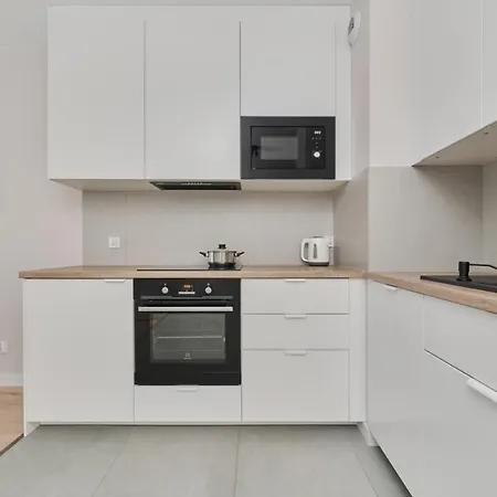 아파트 Nowa Manufaktura Krzyki By Renters