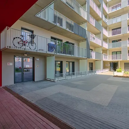 Nowa Manufaktura Krzyki By Renters * 브로츠와프