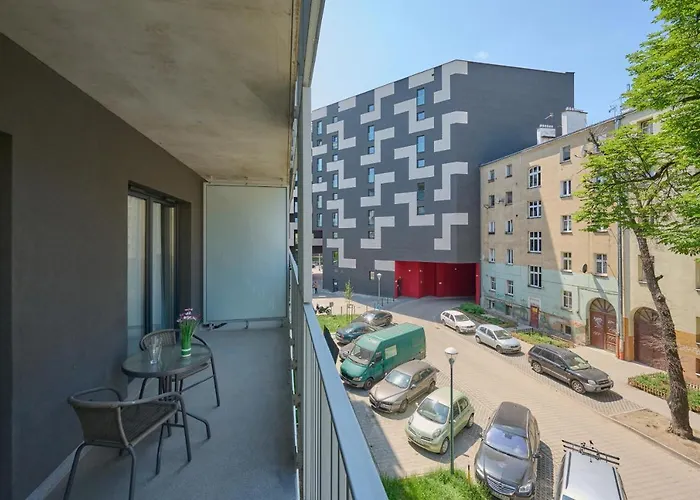 Nowa Manufaktura Krzyki By Renters Wrocław